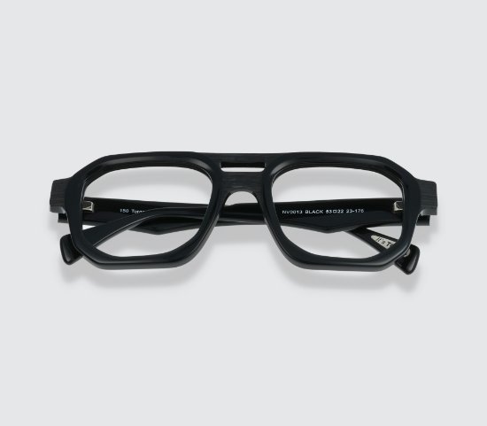 Noir Vous 13 Black